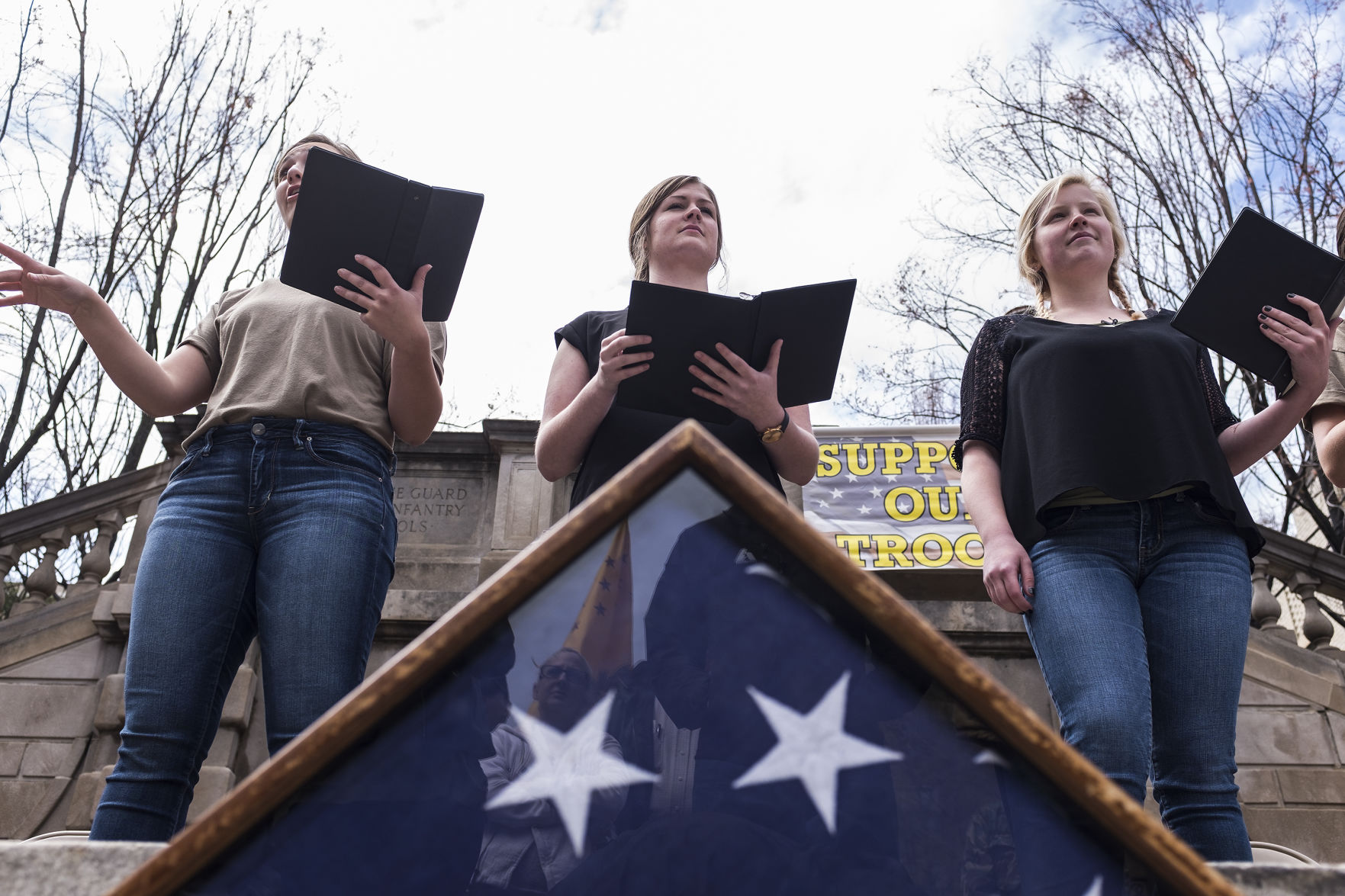 2017-03-31 Monument Terrace Troops Rally